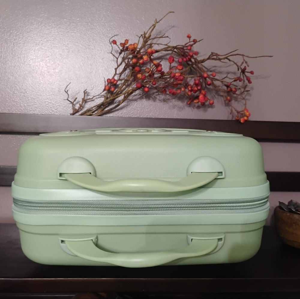 Rilakkuma Hard Shell Small Carry-On Travel Case in Sage Green NEW - Picture 10 of 16